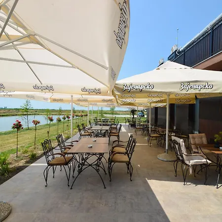 Salas Stankovic 4* Secanj