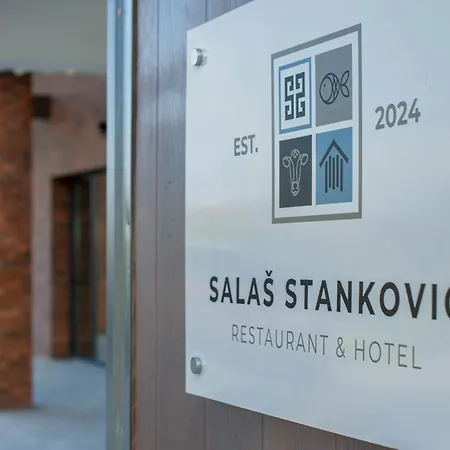 ホテル Salas Stankovic 4*