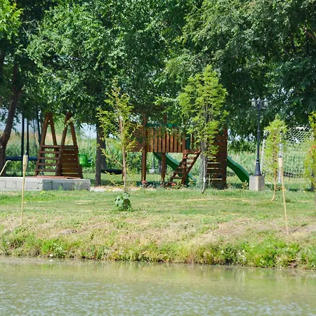 Salas Stankovic ホテル Secanj